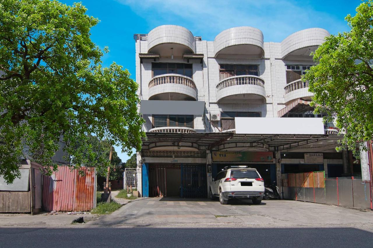 Oyo 91510 Homestay Utama Syariah Pekanbaru Exterior foto