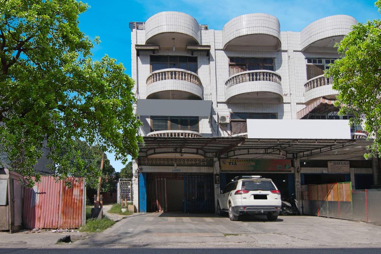 Oyo 91510 Homestay Utama Syariah Pekanbaru Exterior foto