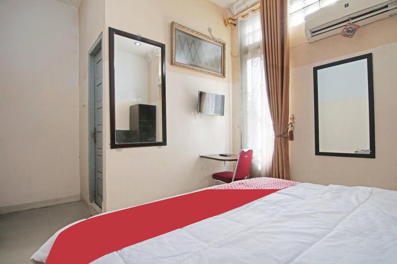 Oyo 91510 Homestay Utama Syariah Pekanbaru Exterior foto