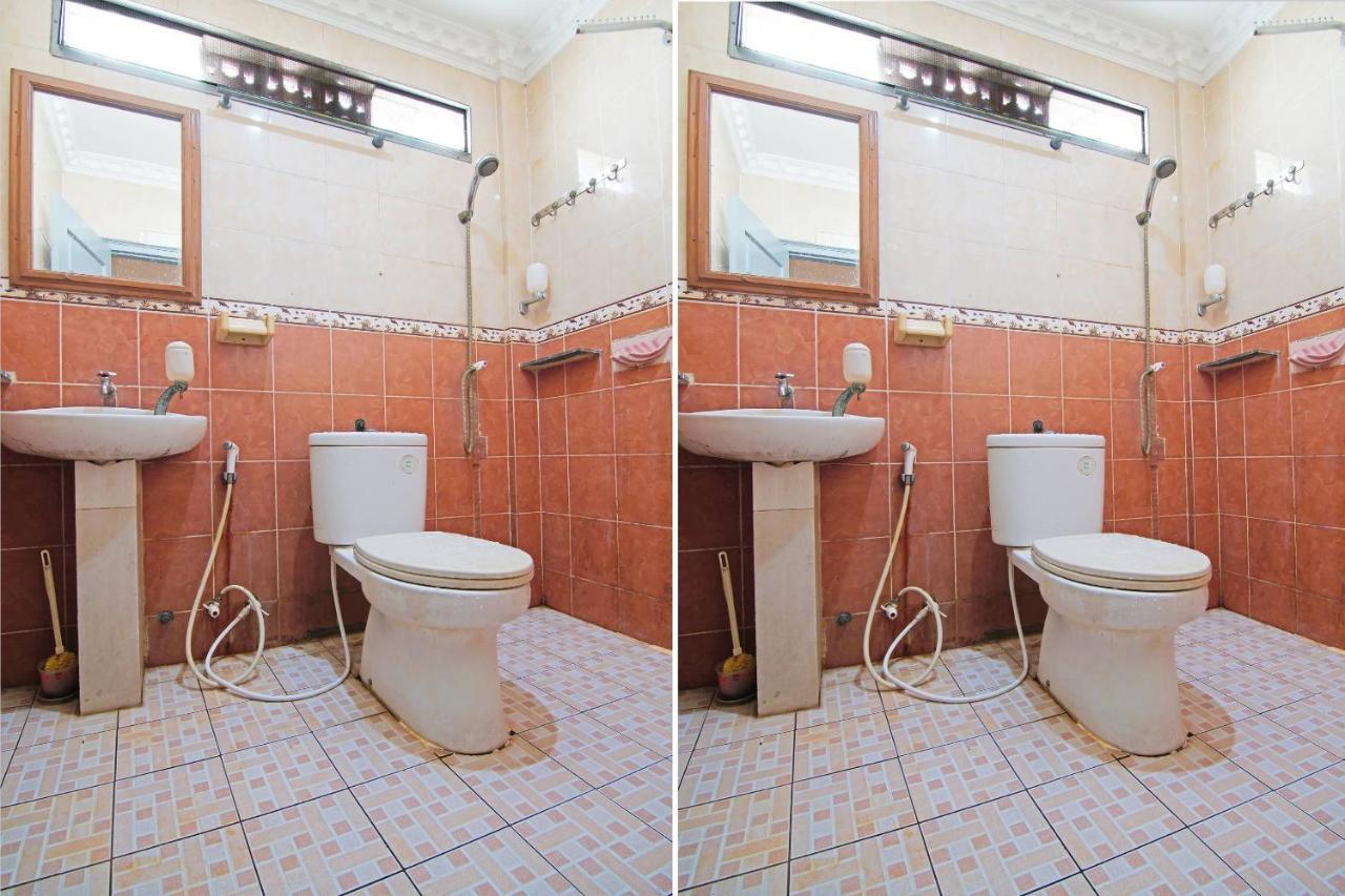 Oyo 91510 Homestay Utama Syariah Pekanbaru Exterior foto