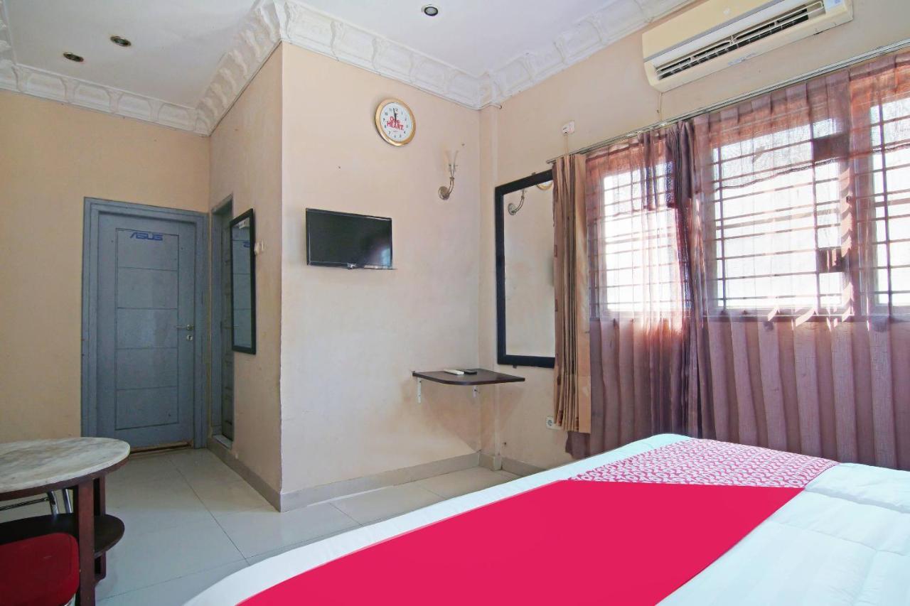 Oyo 91510 Homestay Utama Syariah Pekanbaru Exterior foto